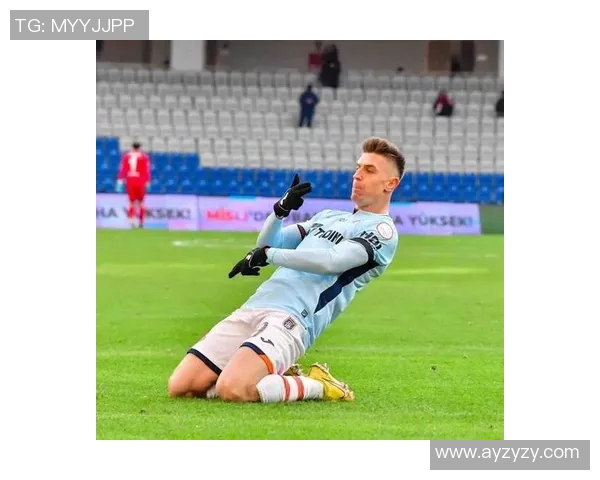 伊斯坦布尔主场迎战门兴挑战赛前瞻与战术分析