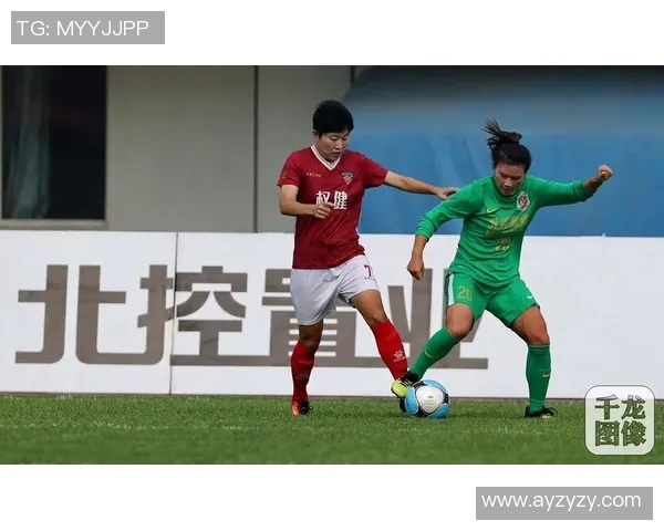 大连权健女足迎战上海球队全力争胜展现女足风采