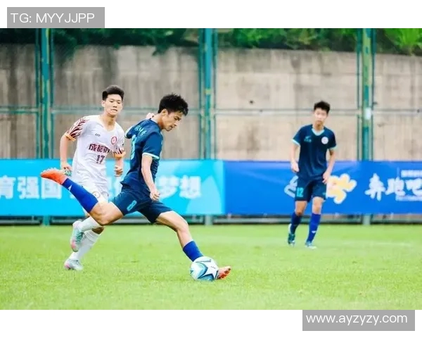 重庆足球队荣登足球配合排行榜第四名展现团队默契与实力 重庆足球队荣登足球配合排行榜第四名展现团队默契与实力